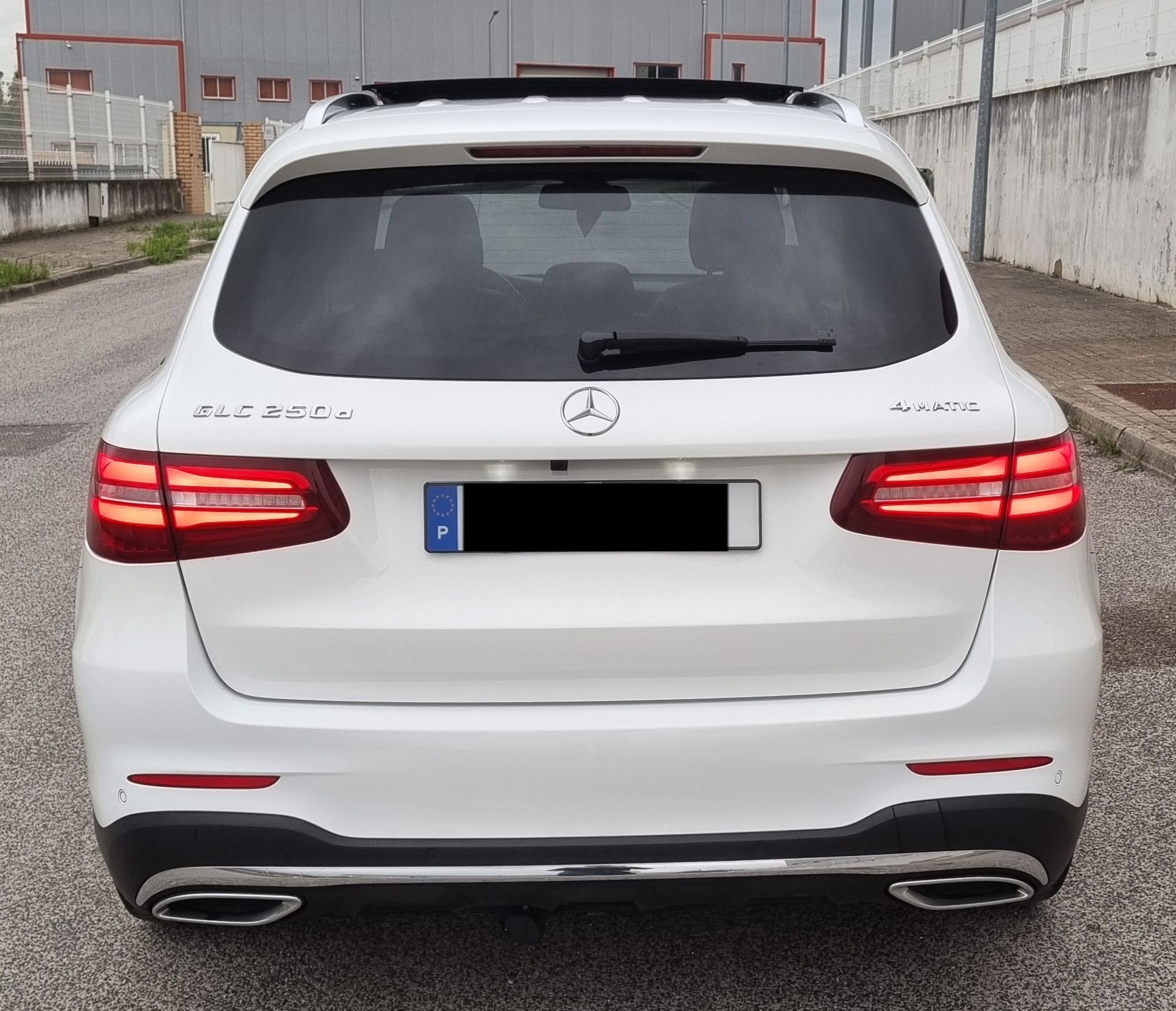 Mercedes - Benz GLC 250D 4Matic Imaculado Kit AMG Automático 9G