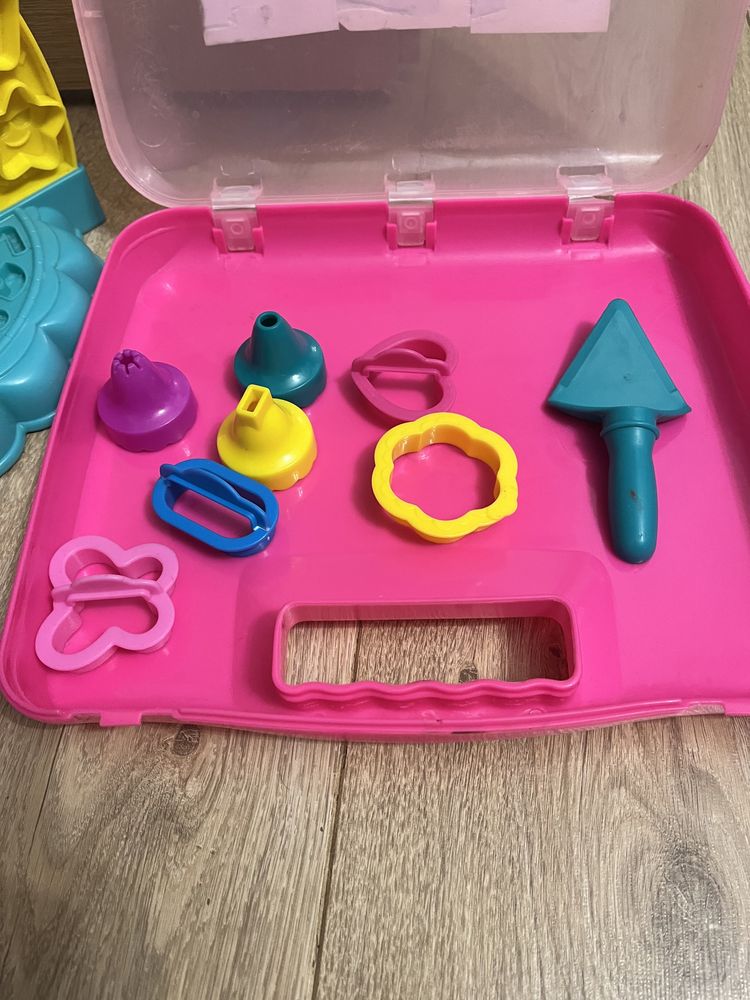 Play doh karuzela na ciastka oraz fryzjer