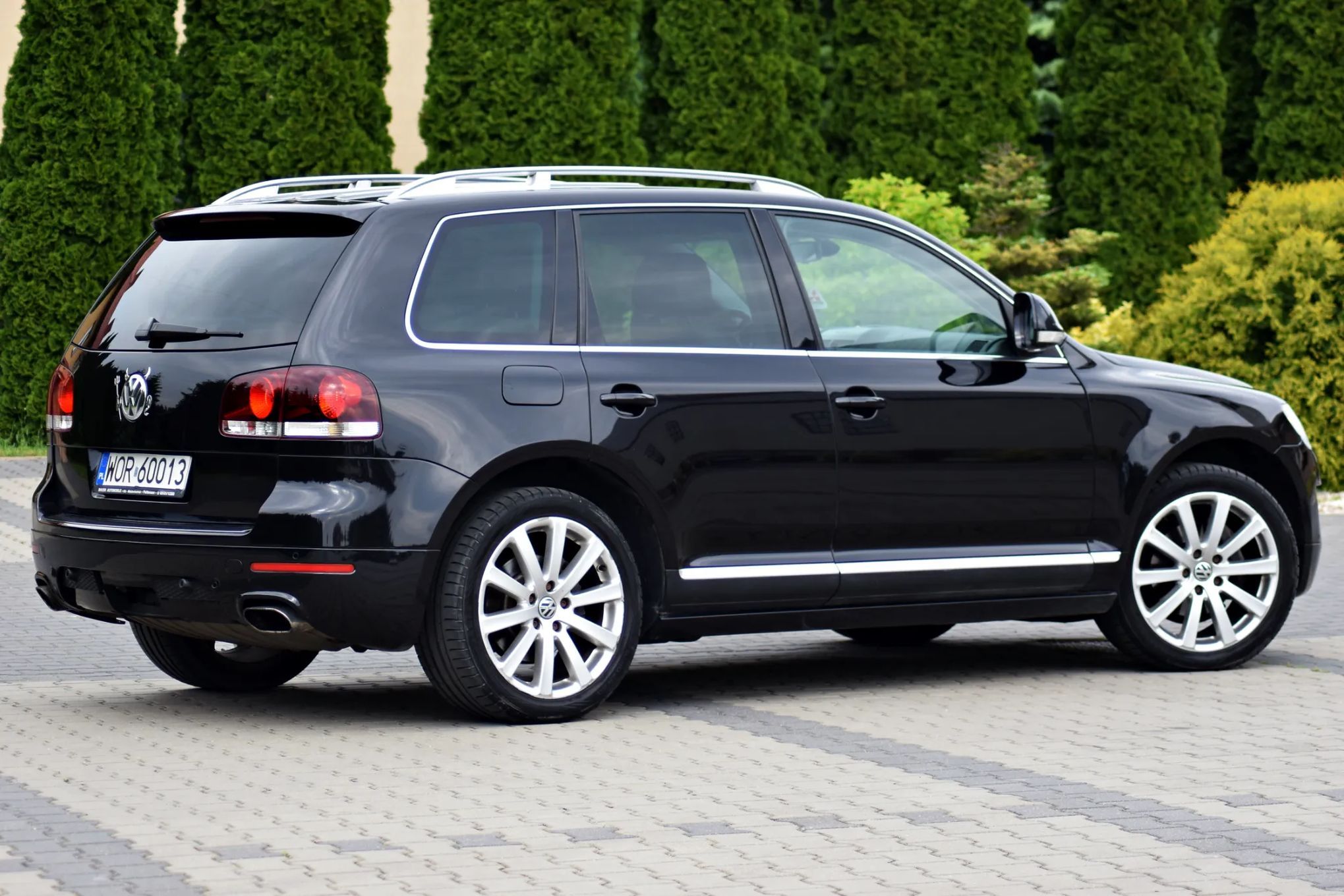 Volkswagen Touareg *R-Line* *Pierwszy właścicielka* *Hak* *Nawigacja*