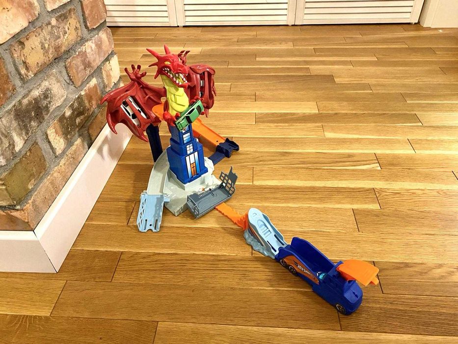Tor Hot Wheels Smok