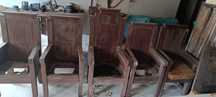Conjunto de sala de Assembleia antigos para venda