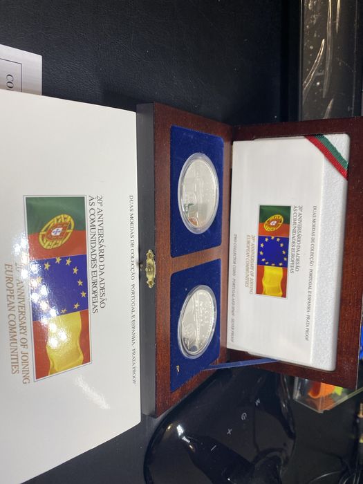 Conjunto de duas moedas de 10€ em prof