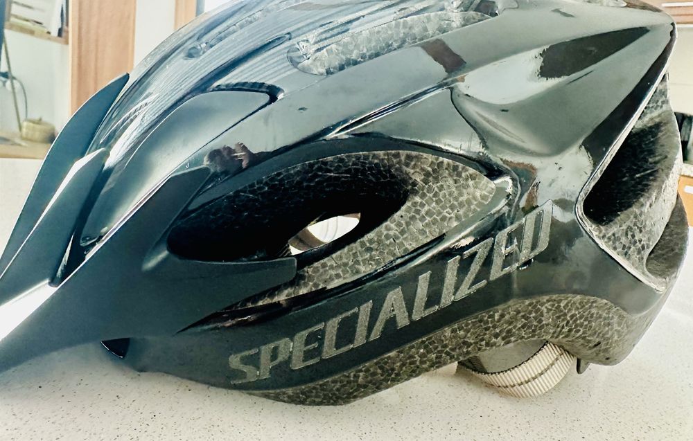 Capacete Specialized bom estado