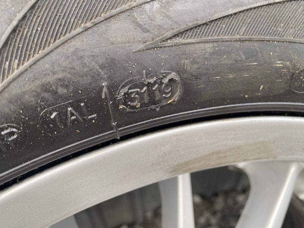 Продам комплект різношироких дисків Бмв 18 радіус