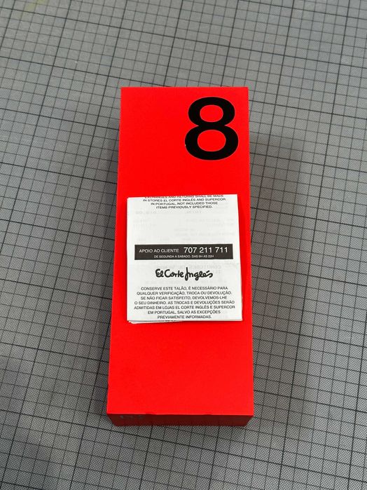 One Plus 8 Pro (128GB) - Como novo!