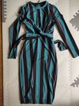 Sukienka MIDI Reserved S XS zielona czarna w pionowe paski