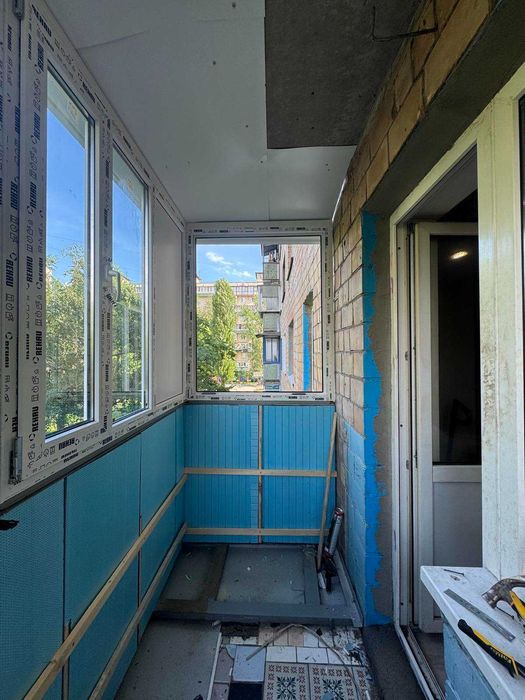 Ремонт балкона КИЇВ • Лоджія ПІД КЛЮЧ • Монтаж балкона Дарницький р-н