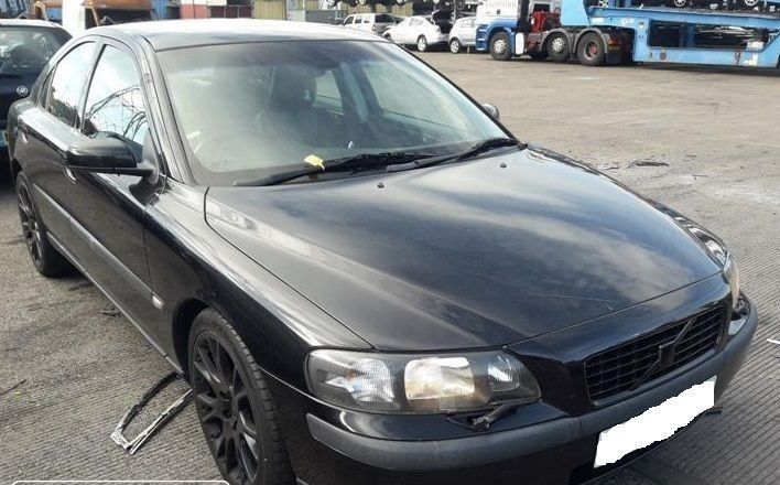 VOLVO S60 2.4D DE 2004 DISPONÍVEL PARA PEÇAS BANCOS VENDIDOS