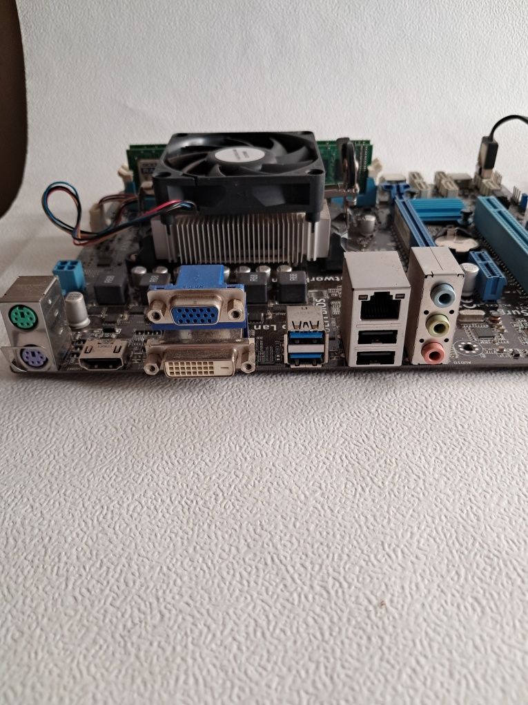 Материнская плата ,и видеокарта Asus