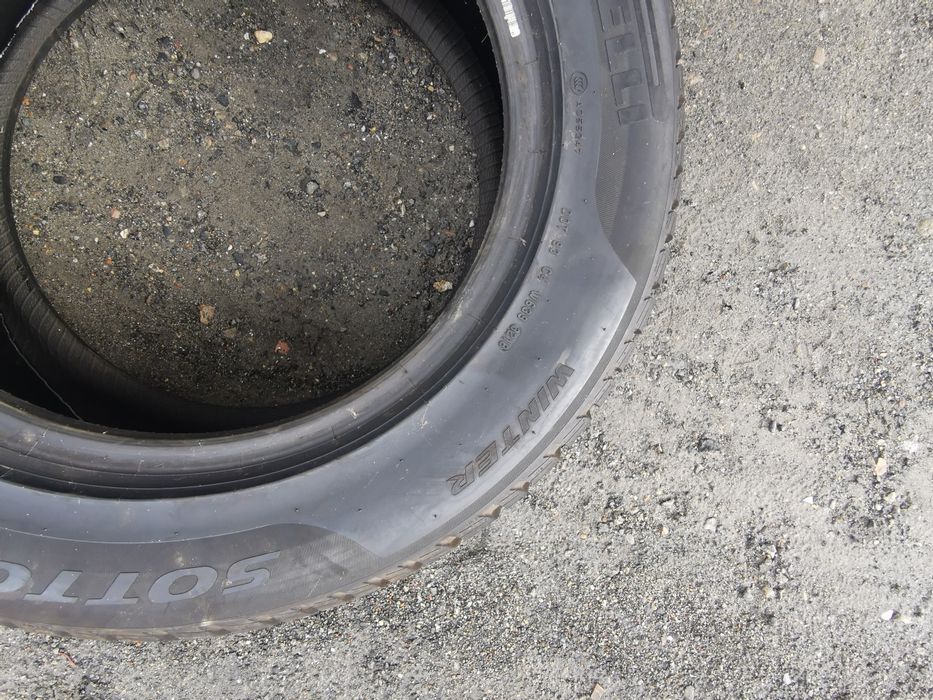 Opona 225/60R17 99H Pirelli Sottozero 3  OLX83