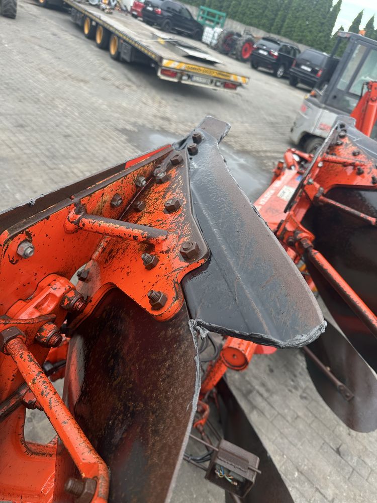 Pług obrotowy KUHN VARI MASTER 121 5 skibowy VARIO