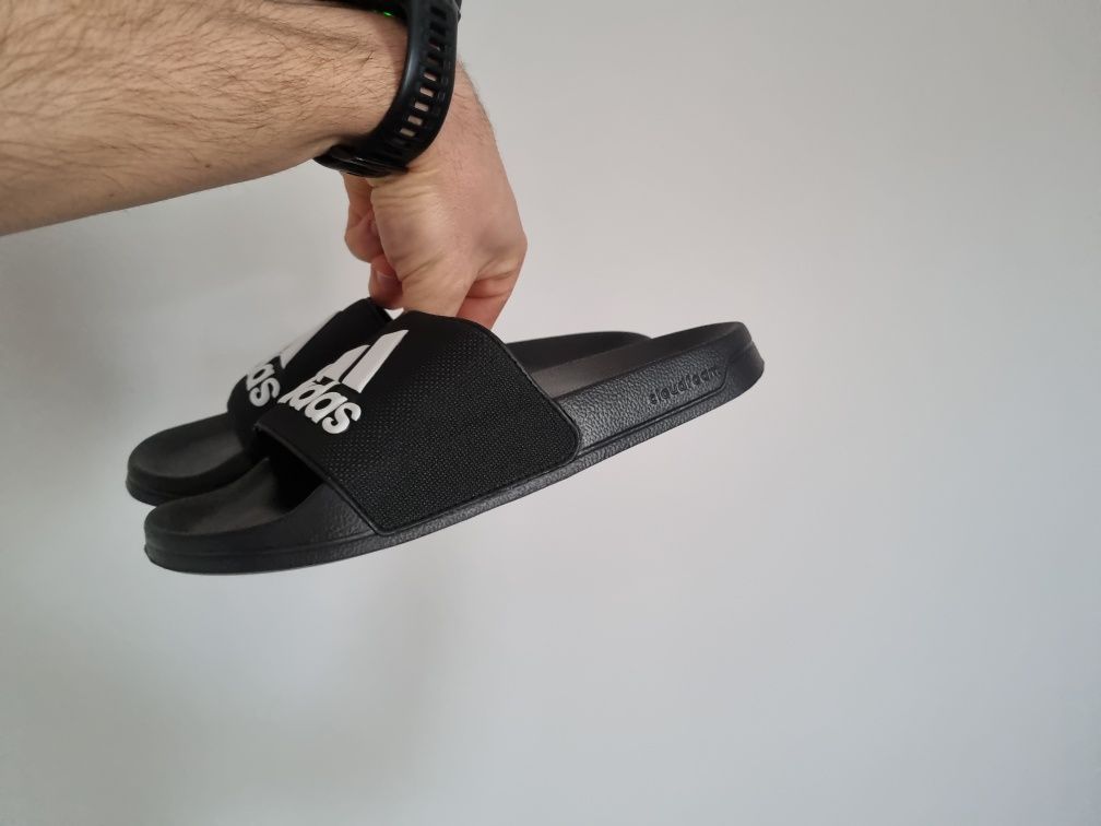 Klapki uniseks adidas Adilette Shower. Klapki na basen, prysznic.