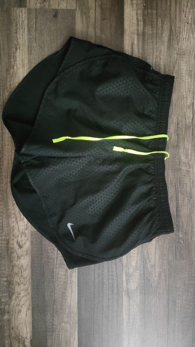 spodenki do biegania Nike dri-fit jak nowe