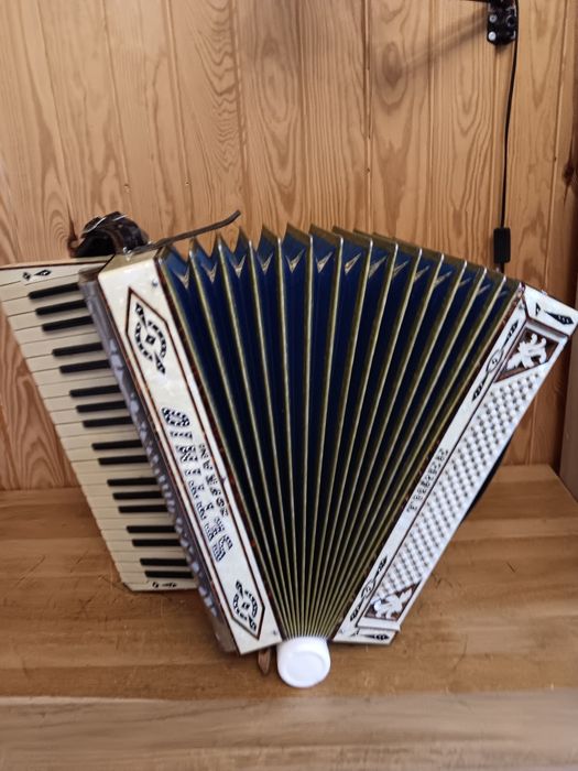 Akordeon Settimo Soprani 120 basy