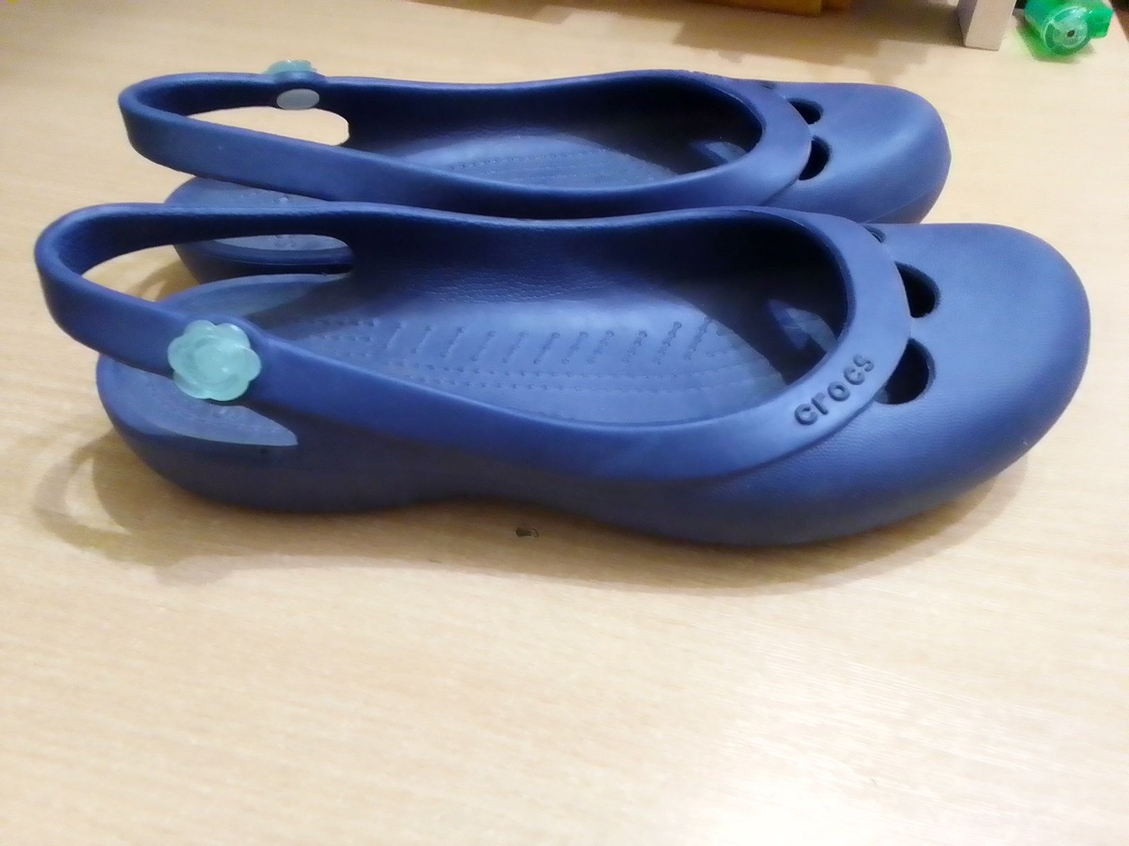 Босоножки женские CROCS р.W7