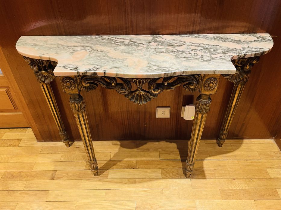 Credência/Móvel de Entrada e Espelho Clássicos em Madeira Dourada