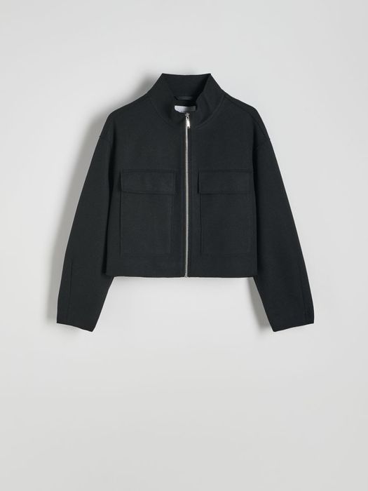 Куртка чорна reserved