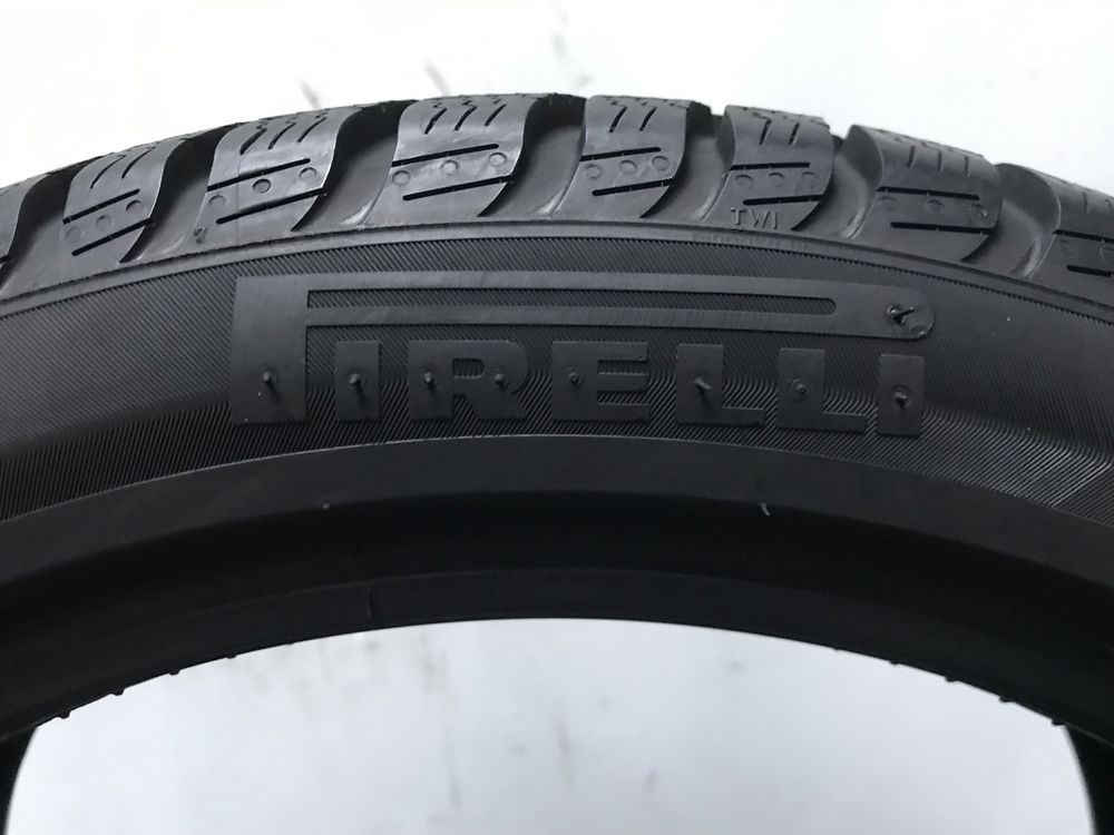 2x 225/45/18 Pirelli SottoZero Winter / 7mm 2016r / GWARANCJA