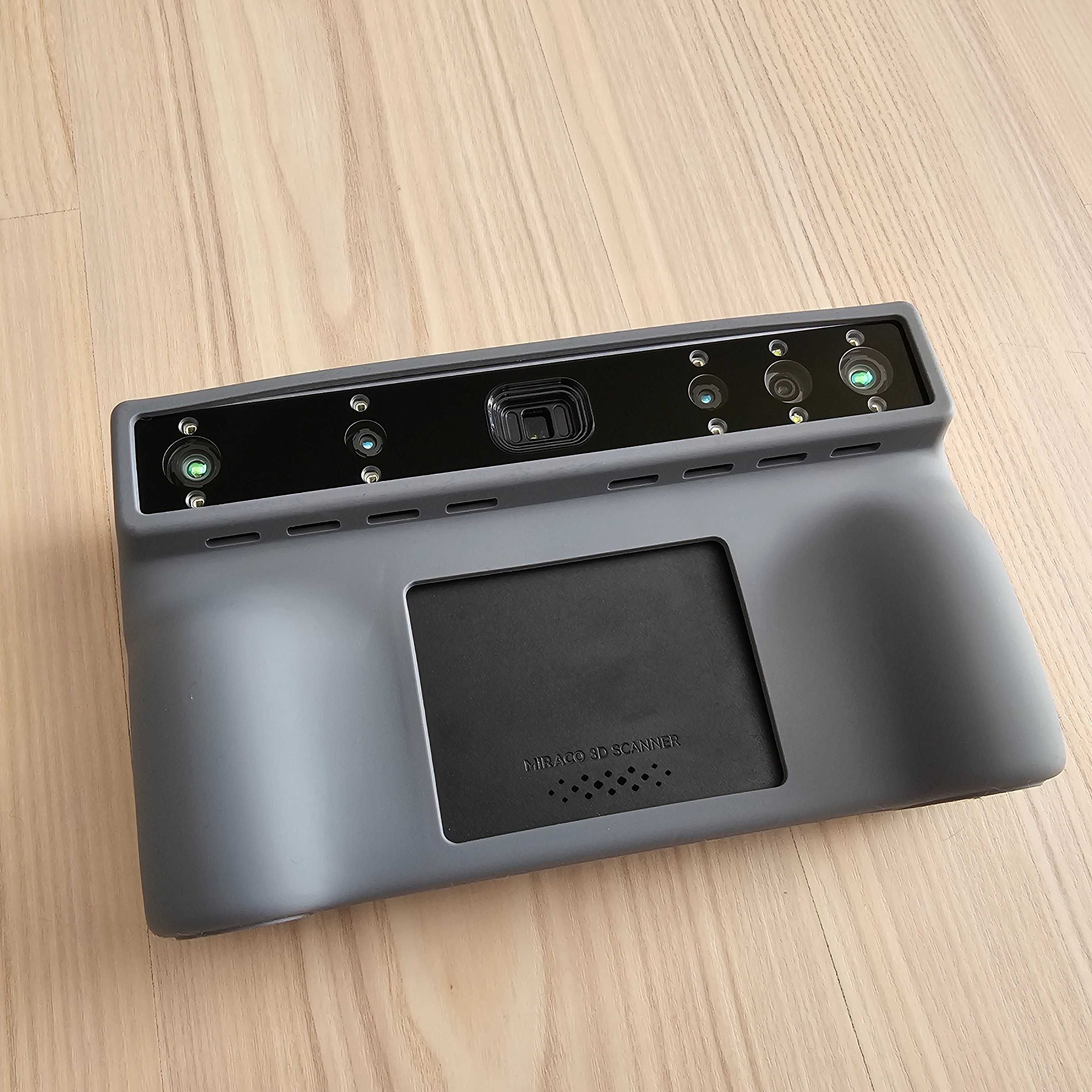 Scanner 3D Revopoint Miraco Pro
