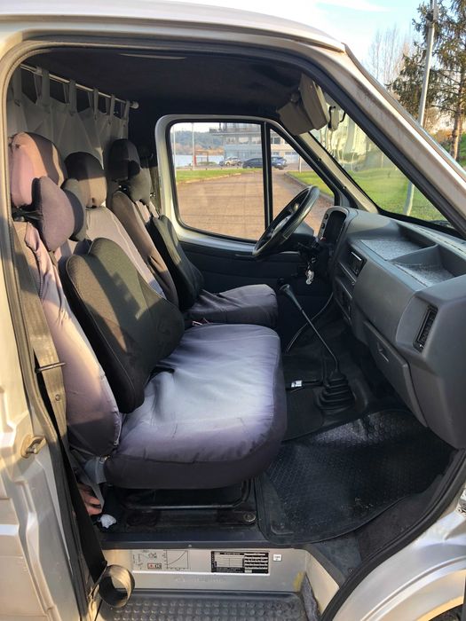 Ford Transit 1992 – 7 Lugares / Furgão / Campervan – Super Versátil!