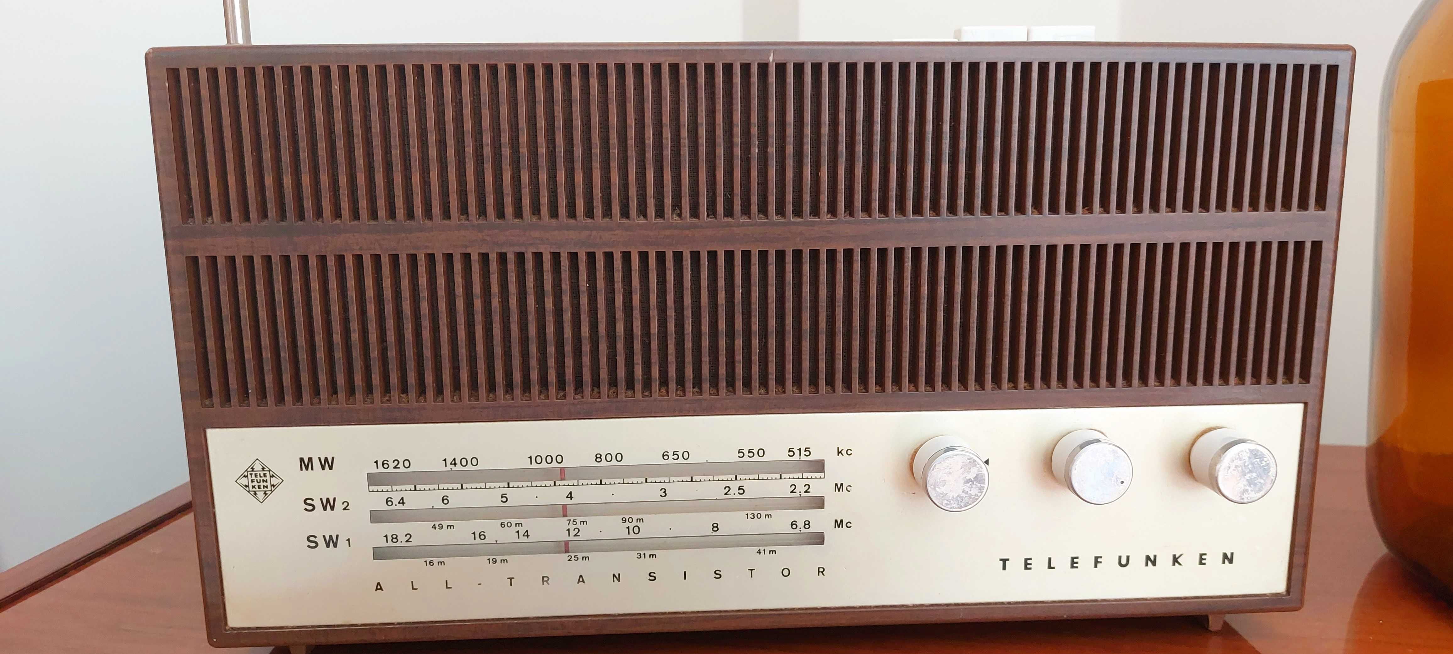 Rádio Telefunken Jubilate 7591