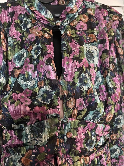 Sukienka w kwiaty zara