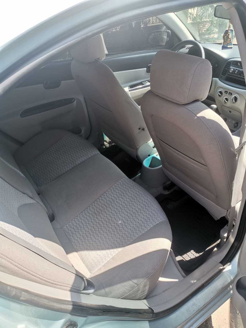 Hyundai Accent 2007.