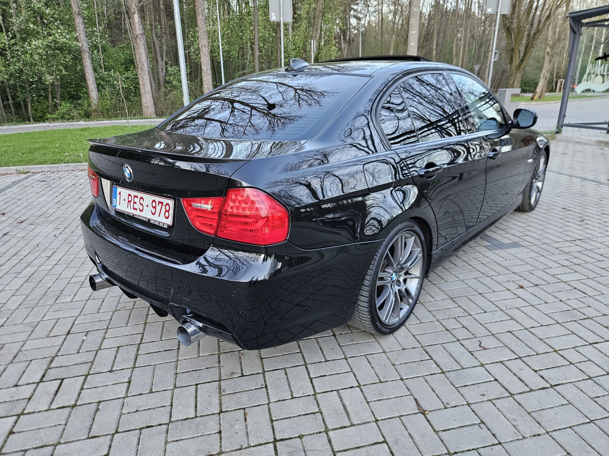 BMW_E90_330D_2011r_Mpakiet_Edition_Full opcja