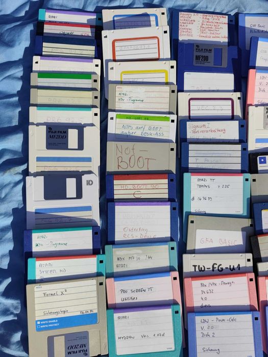 68 Dyskietek Atari 3,5