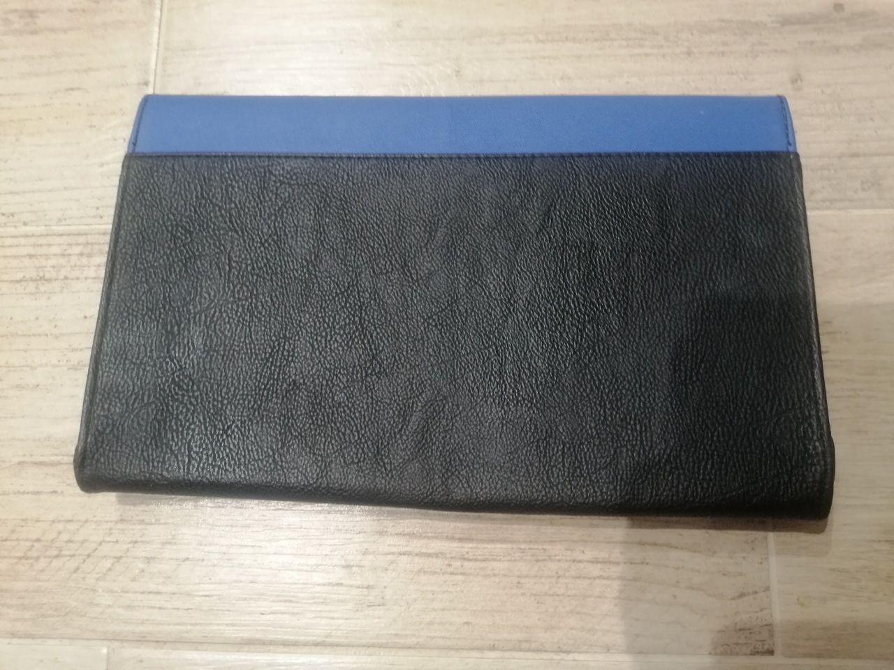 Torebka kopertówka czarno niebieska