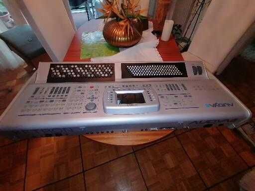 Teclado Ketron Audia 8.