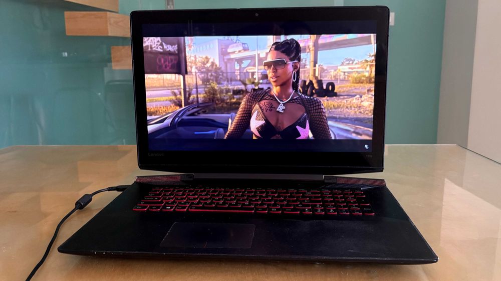 Working Laptop Lenovo Y700— i7 / 16 GB RAM / GTX 960M / 1 TB HDD