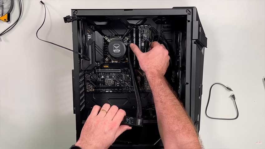 Potencialize seu PC: Montagem, Limpeza e Manutenção Especializada!