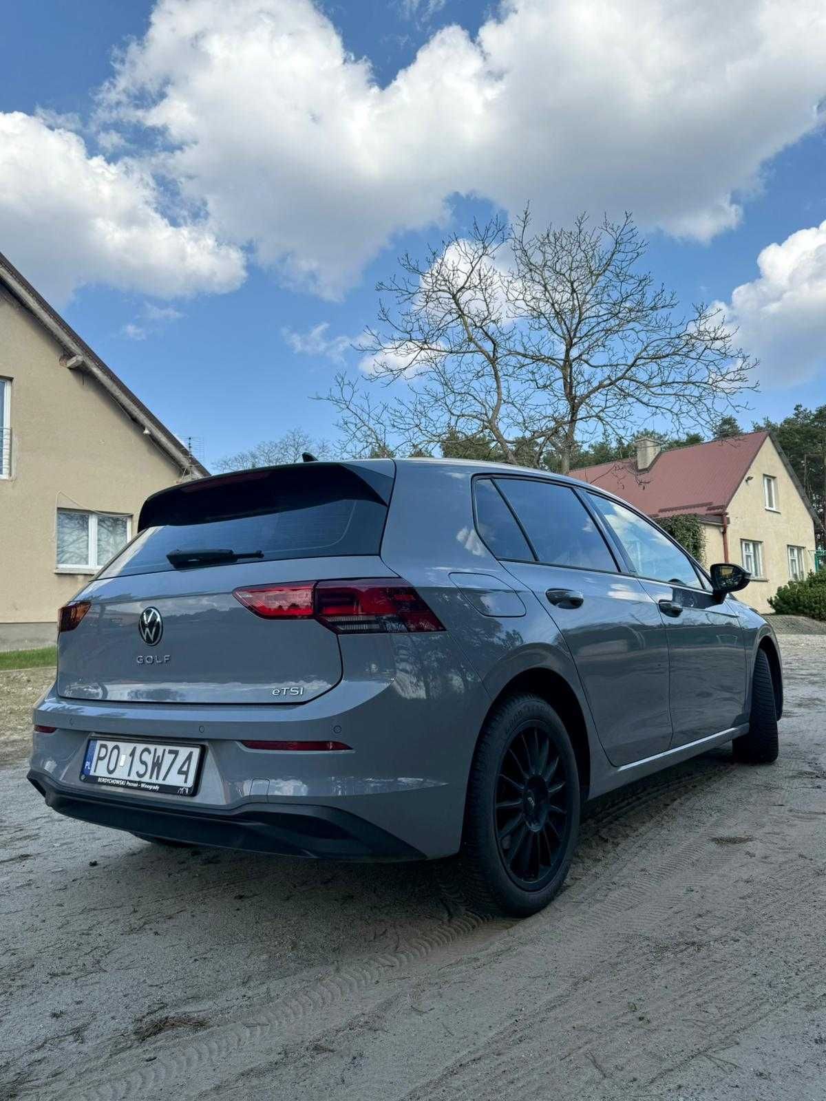 Volkswagen Golf VIII 1.0 eTSI 110KM 2020 rok