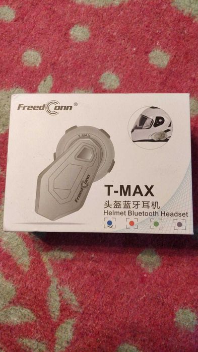 Capacete com intercomunicador