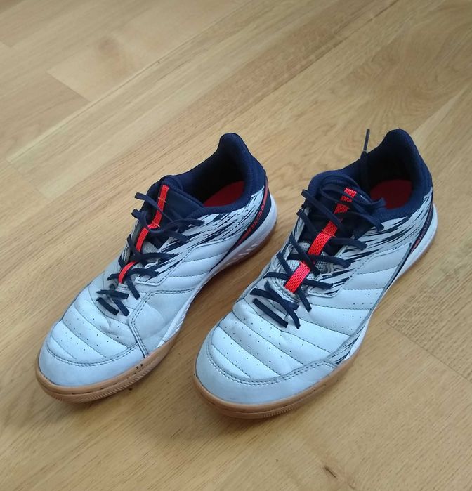 Buty 38 Kipsta do piłki halówki Eskudo Imviso