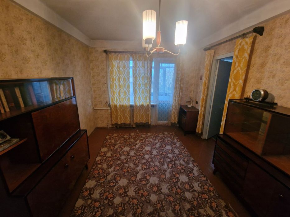 Продам 2 кімнатну квартиру на Черемушках