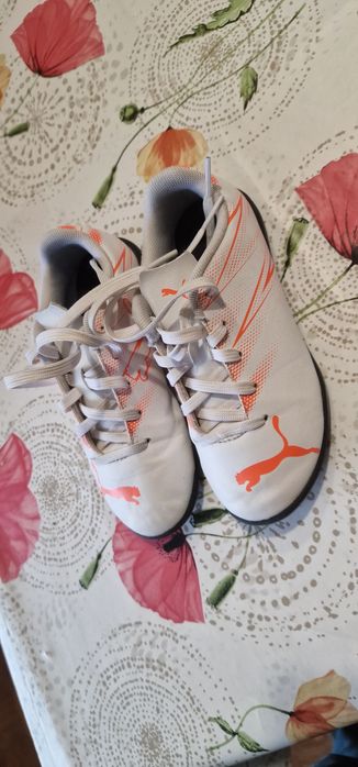 Chuteiras de futsal criança