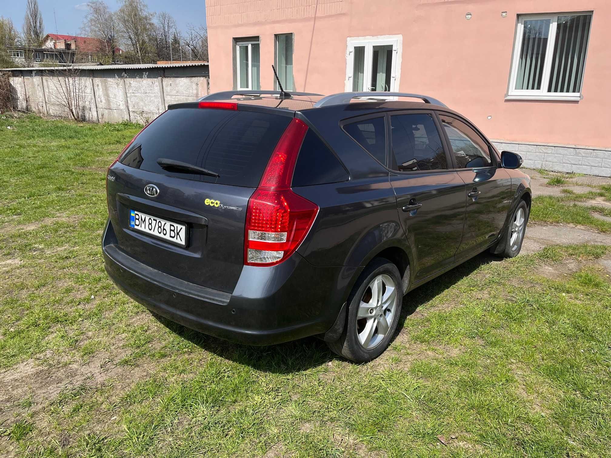 Продам Kia Ceed 2011 1.6 CRDi MT (128 к.с.)