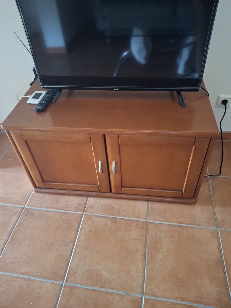 Móvel de TV em cerejeira, clássico, bom estado