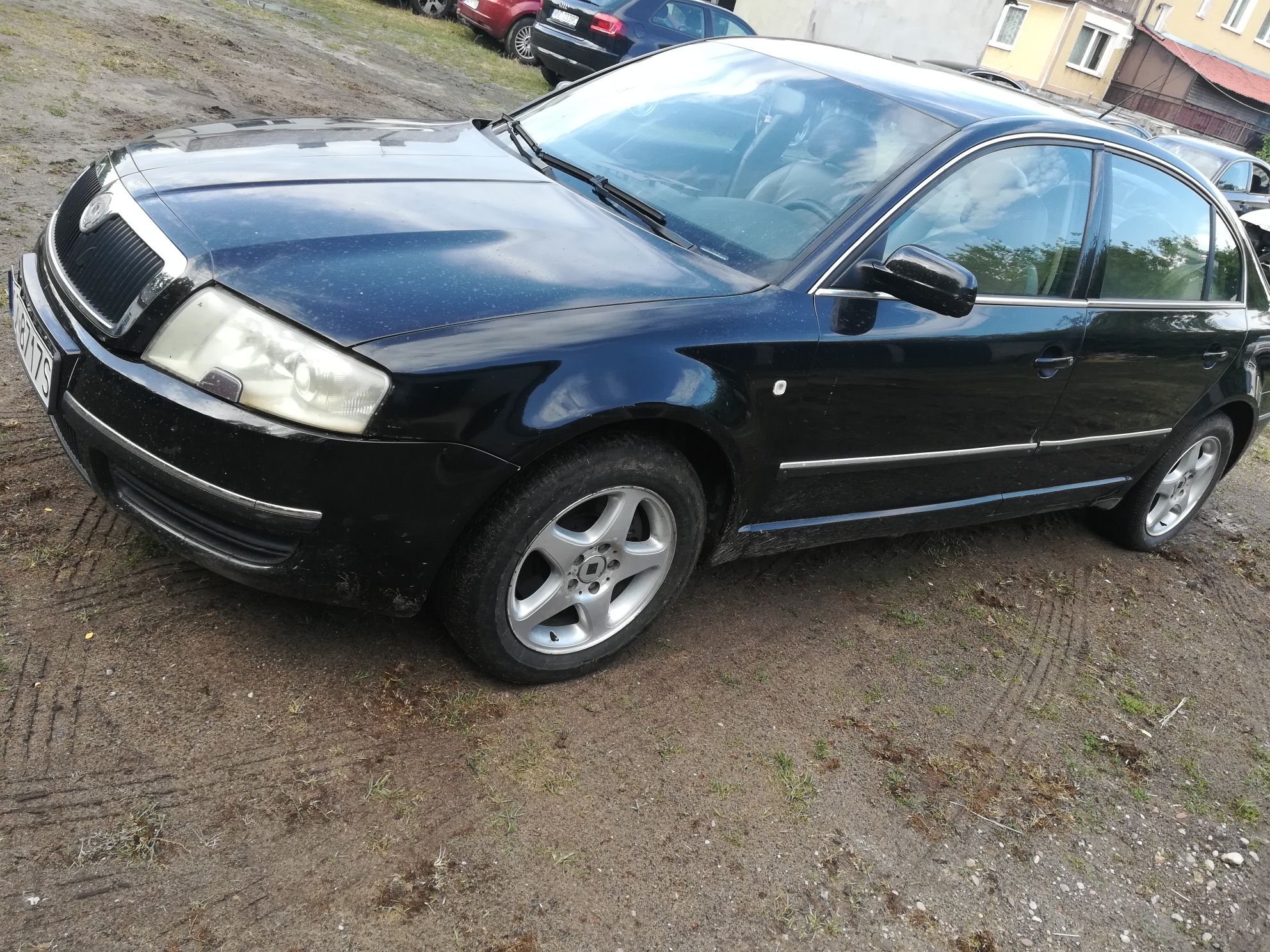 Skoda superb 2.5 V6 TDI kod 9910 cała na części