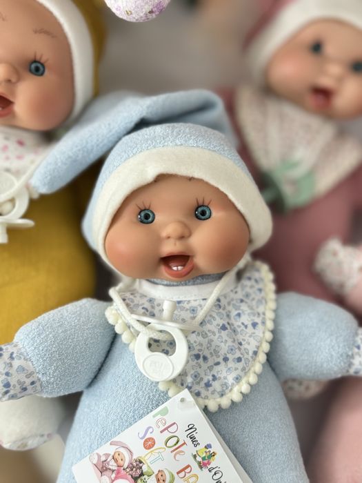Іспанський мʼяконабивний ванільний пупс Nines d’onil