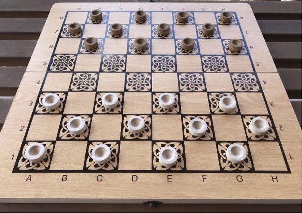 Шахматы великі дерев’яні + шашки, нарди  дошка 50х50см