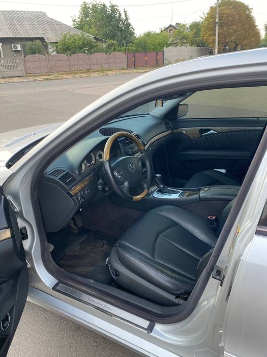 Продам mercedes e-class 3.2 cdi