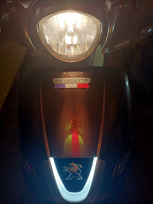 Skuter Peugeot Django 125 Allure (Vespa)