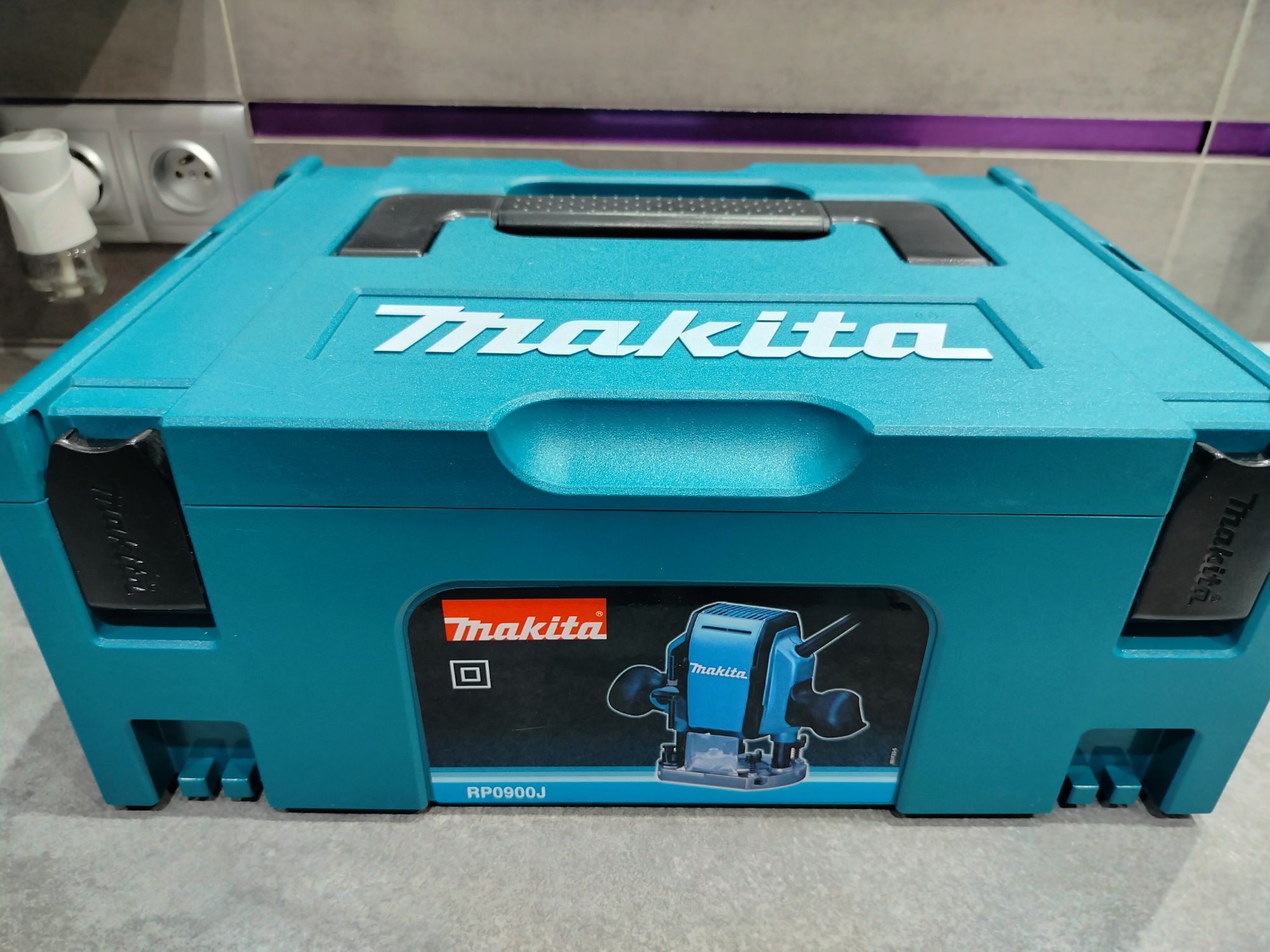 Frezarka Makita RP0900 Makpac Nowa