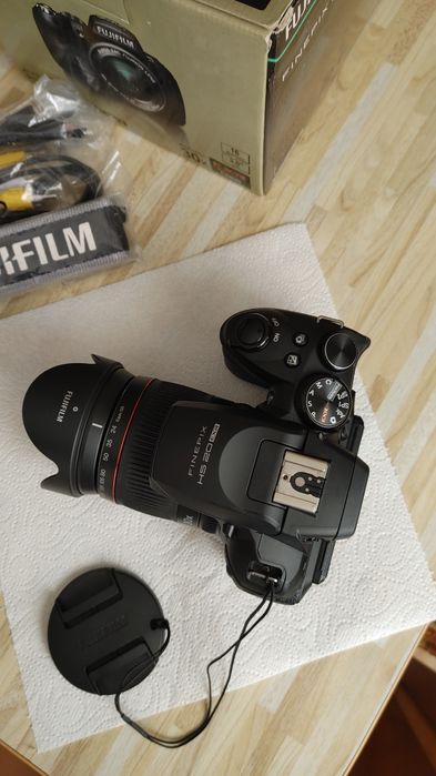 Цифрова фотокамера Fujifilm HS20 EXR