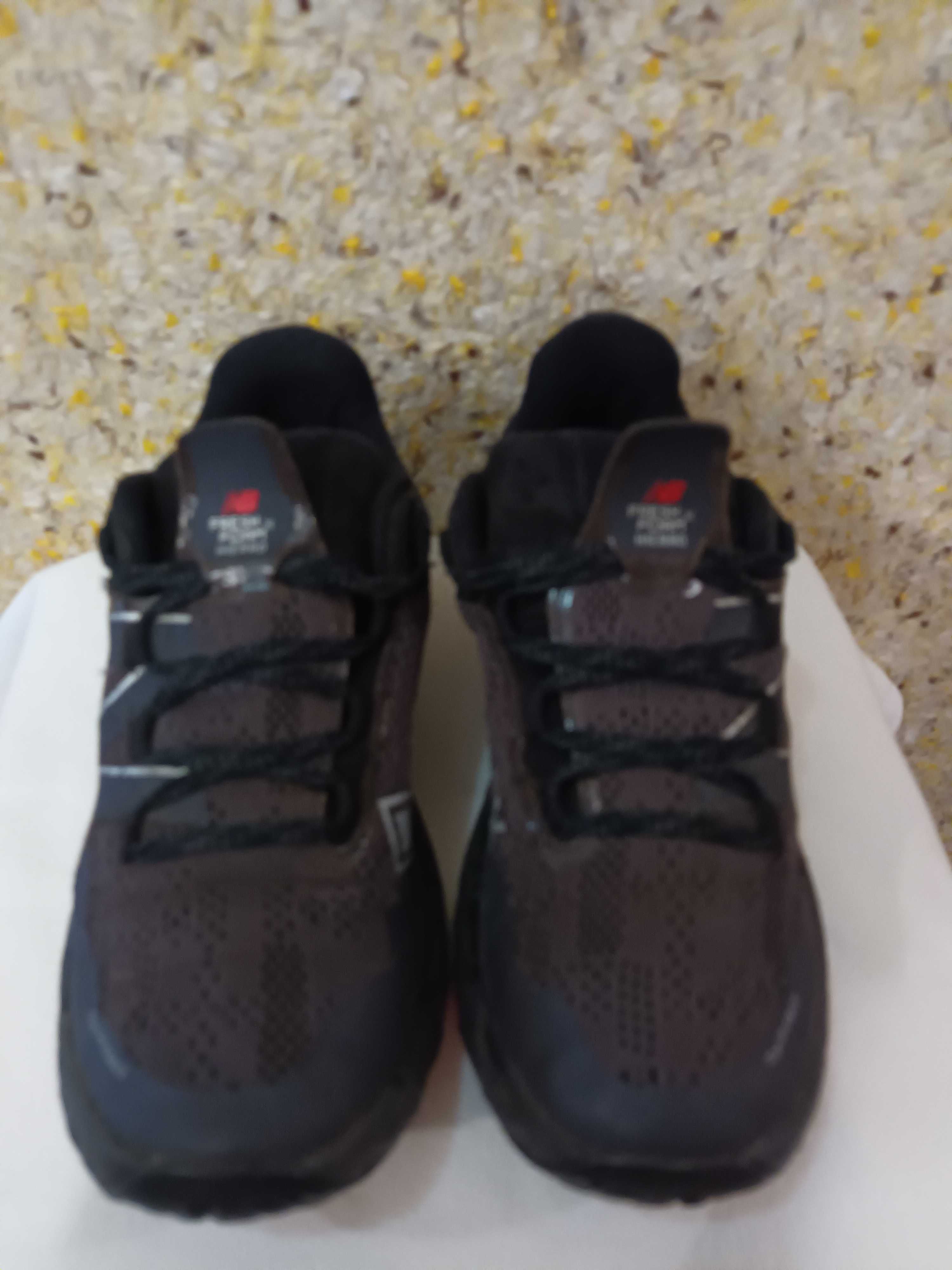 Кроссовки  New balance gore-tex  Model Hierro
