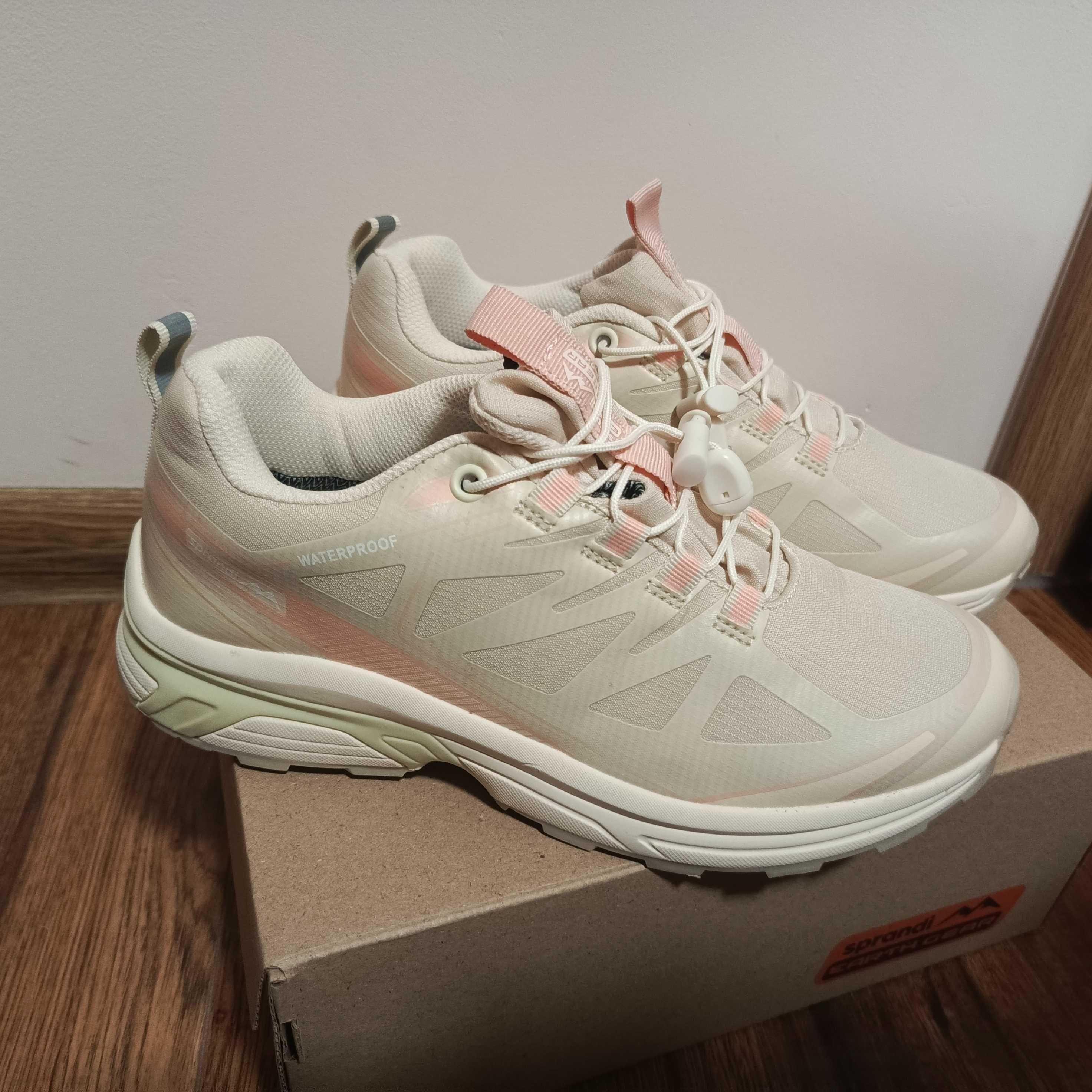 NOWE buty trekkingowe waterproof r.39