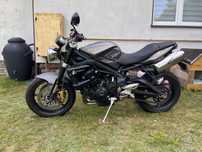 Motocykl Triumph Street Triple R 675